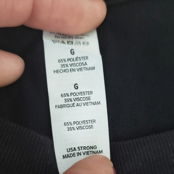 🚫SOLD🚫 NEW, BLACK LIVES MATTER crop top - Picture 6 of 8